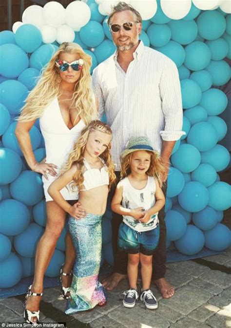 is amy-jo simpson related to jessica simpson|Jessica Simpson Shares Rare Family Photo With。